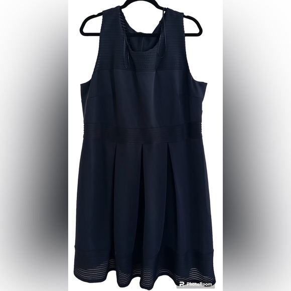 Lane Bryant Dresses & Skirts - NWT Lane Bryant navy blue, knee length dress. Size 20W.